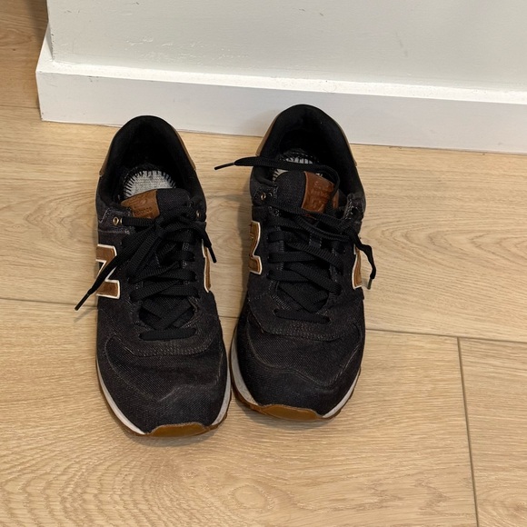 New Balance Other - Men’s New Balance Black Sneakers w/ Gum Sole – Casual Everyday Trainers Size 8